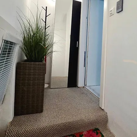 Fountain Side Cozy - Old Town Apartman Kassa